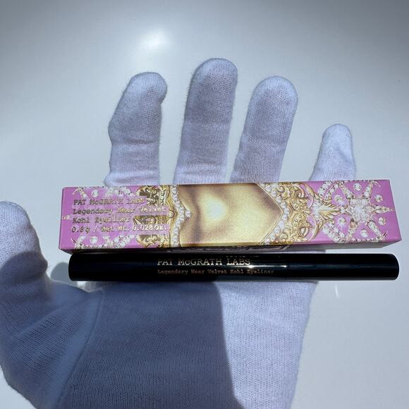 Pat McGrath Labs Legendary Wear Velvet Kohl Eyeliner Xtreme Black Noir 0.8g - Picture 5 of 7